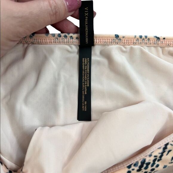 VIX PAULA HERMANNY Bikini - Picture 5 of 8